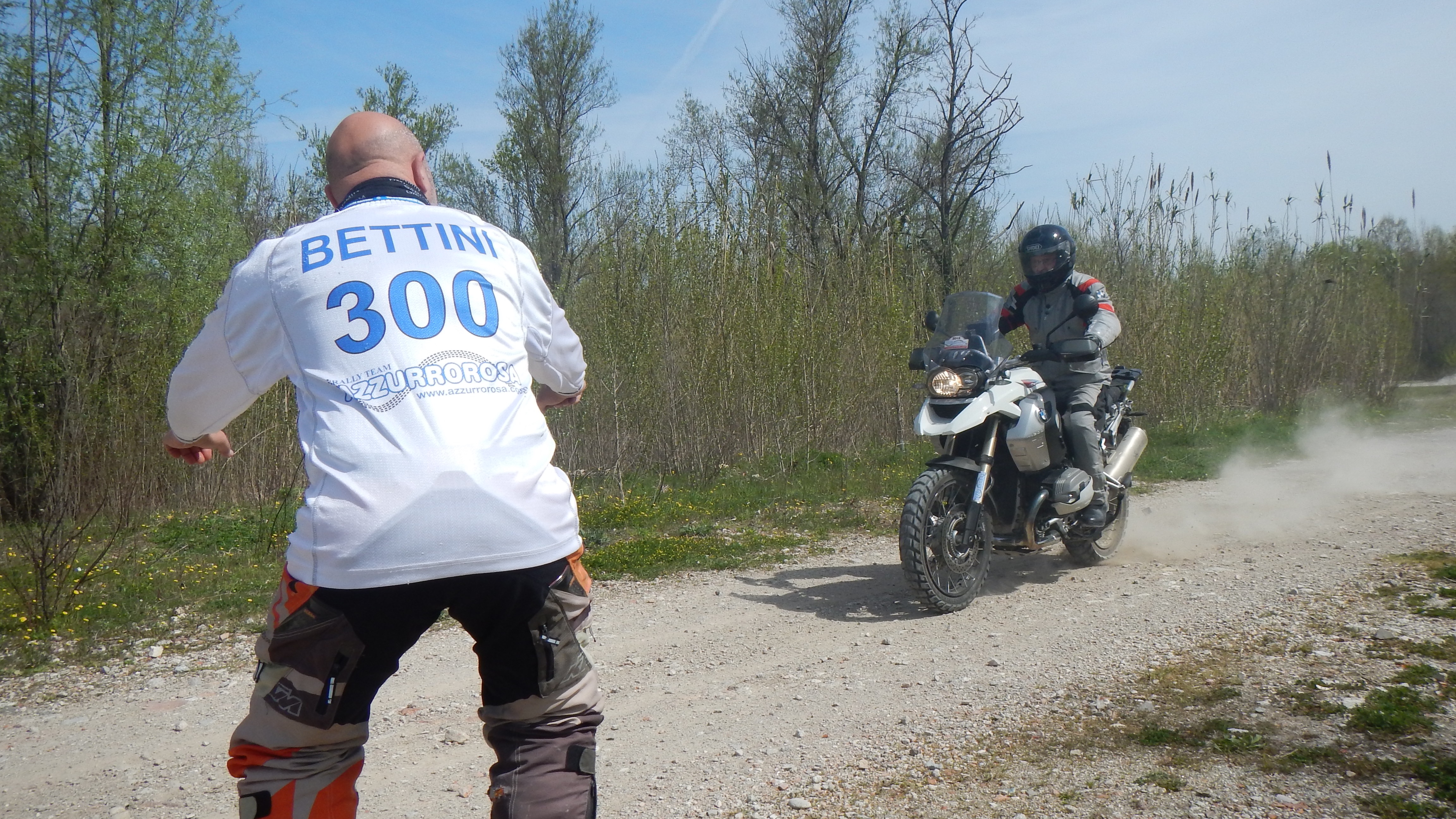 Verucchio ( Rimini ) - Corso di guida  per moto Maxienduro 